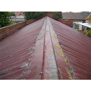 Colorbond Metal ReRoof Before - Northcote (image)
