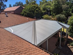 Polycarbonate Installed | Smartpiu Solar Grey | Eltham | Roofrite